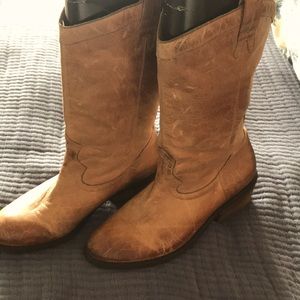 Jessica Simpson western boots